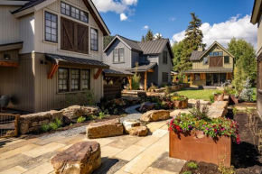 Academy Place | Mariposa